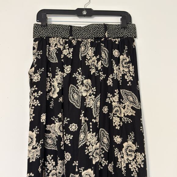 Options by Madison’s Long Black Skirt with Cream Paisley Boho Style Size L Rayon - Picture 6 of 10